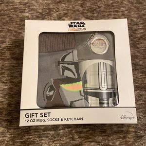 Disney + Star Wars The Mandalorian‎ Grogu Baby Yoda The Child Gift Set